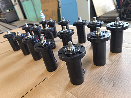  Double Acting Flange Mount Small  Hydraulic Cylinders   